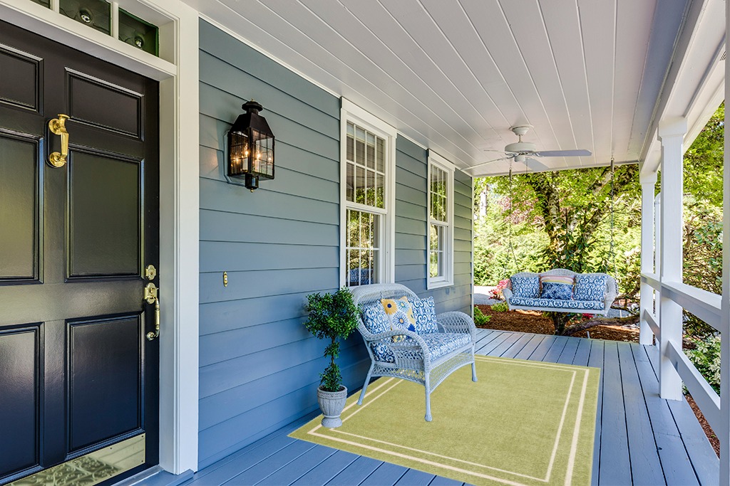 Rug ideas in Light Blue Patio