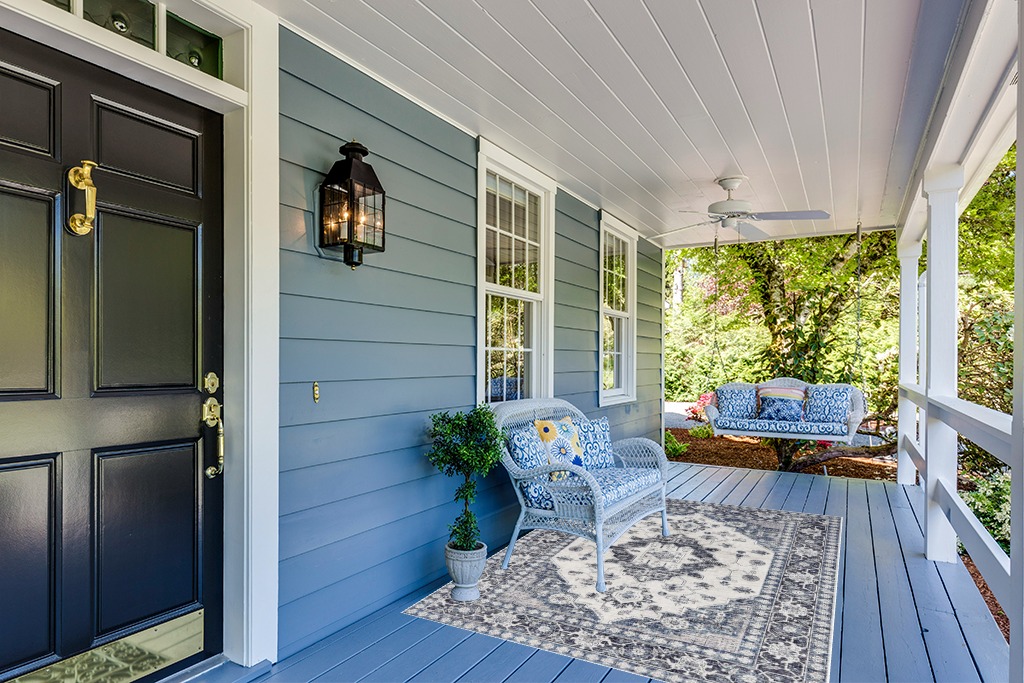 Farmhouse rug ideas in Light Blue Patio