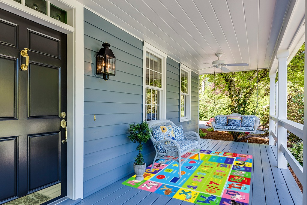 Yellow rug ideas in Light Blue Patio