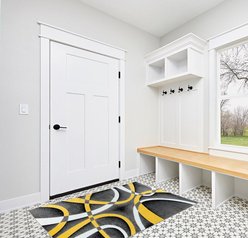 Farmhouse rug ideas in White Modern Entryway