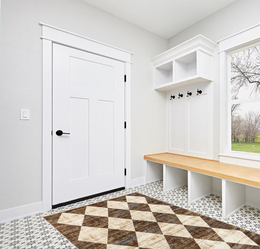 Farmhouse rug ideas in White Modern Entryway