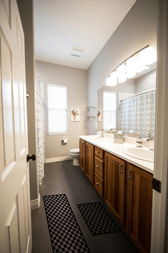 Bathroom rug ideas black white in Wooden and Grey Bathroom
