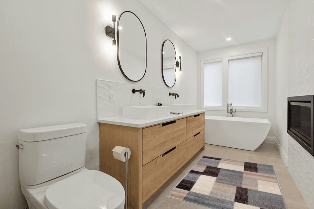 Jute rug decorating ideas in Scandinavian Neutral bathroom