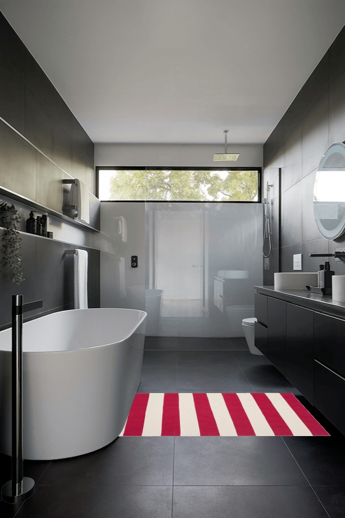 Bathroom rug ideas ivory 3x5 in Black Modern Bathroom