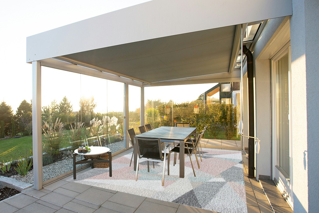 Modern area rug ideas in Silver and Grey Outdoor Patio