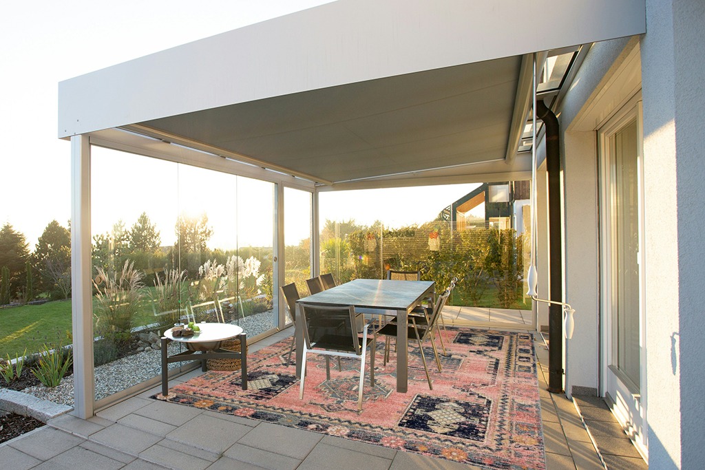 Rug ideas in Silver and Grey Outdoor Patio