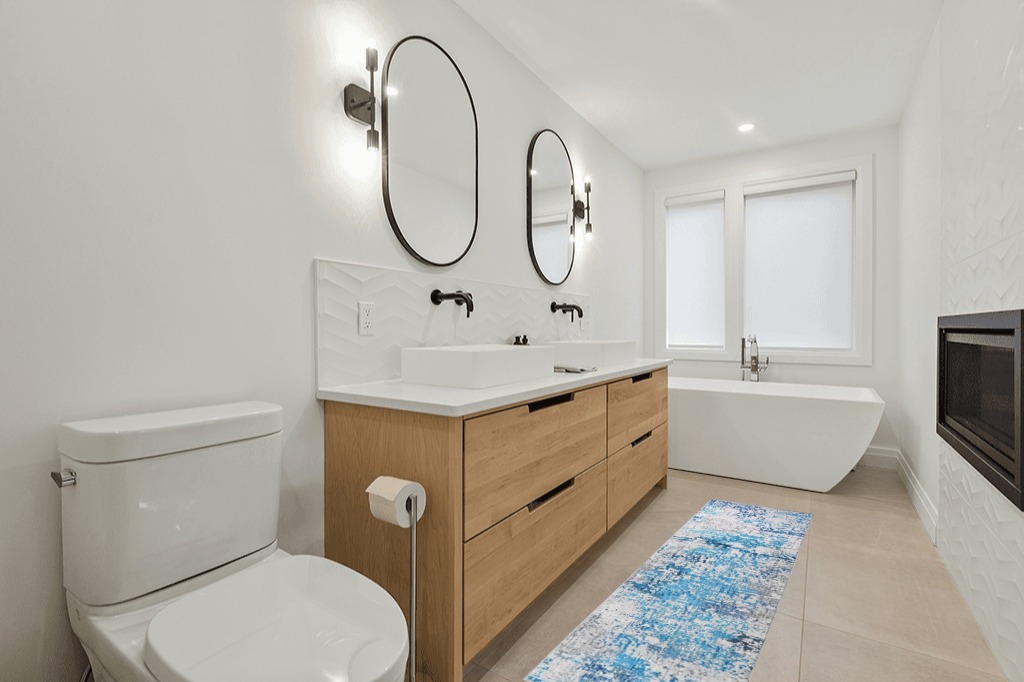 Small bathroom rug ideas in Scandinavian Neutral bathroom