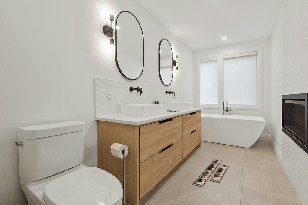 Rug ideas in Scandinavian Neutral bathroom