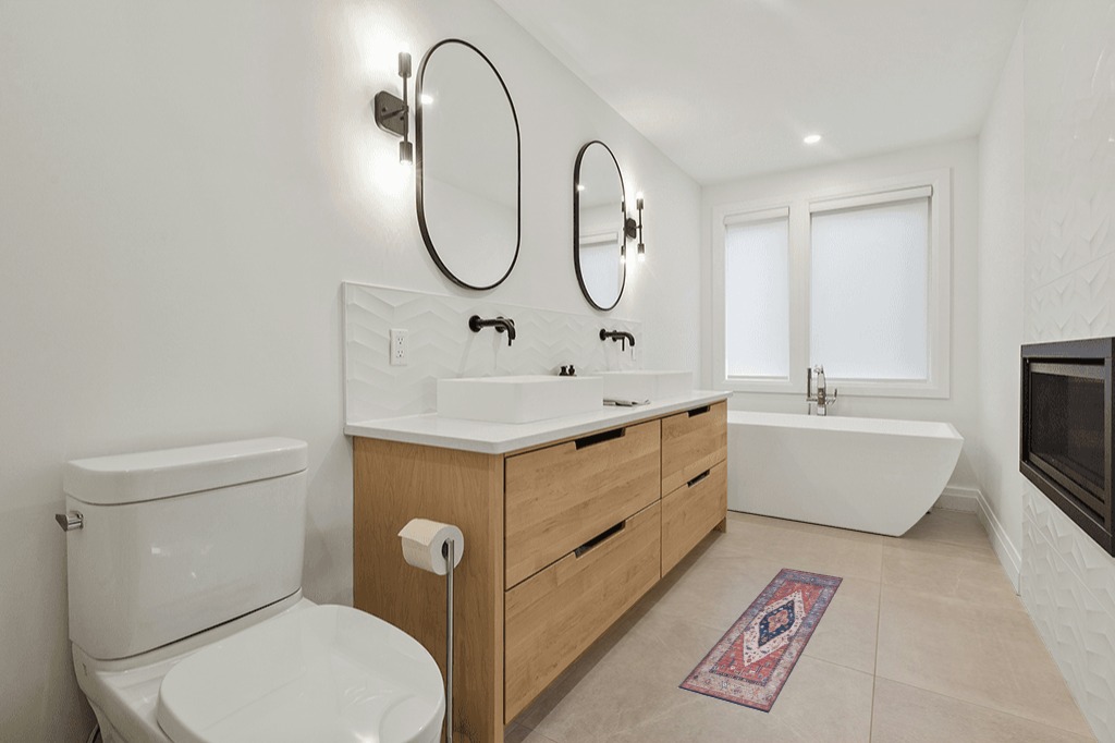 Rug ideas in Scandinavian Neutral bathroom