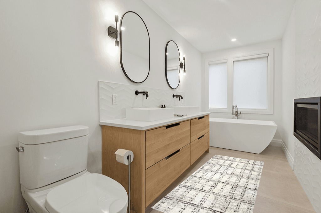 Rug ideas in Scandinavian Neutral bathroom