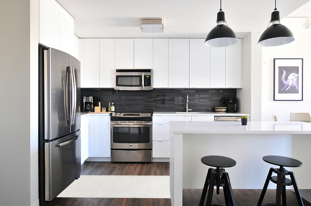 Round kitchen rug ideas in White and Black Modern Kitchen
