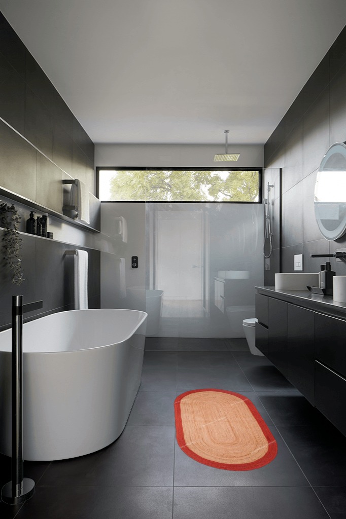 Jute rug decorating ideas in Black Modern Bathroom