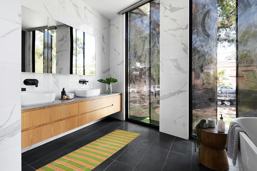 Jute rug decorating ideas in Modern Black Tiled bathroom
