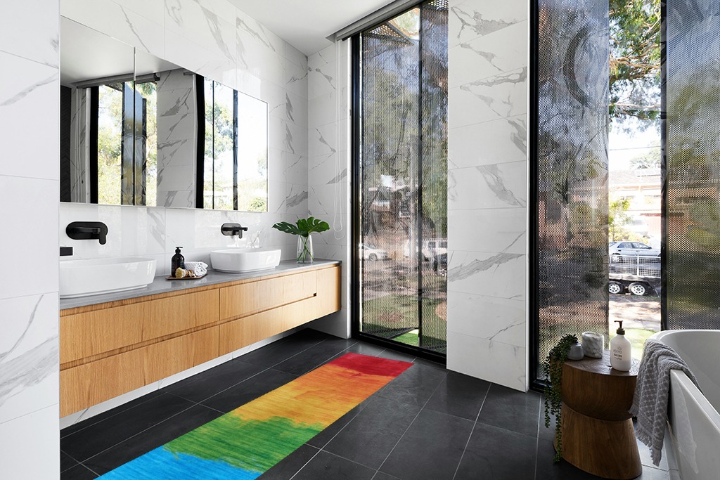 Green rug ideas in Modern Black Tiled bathroom