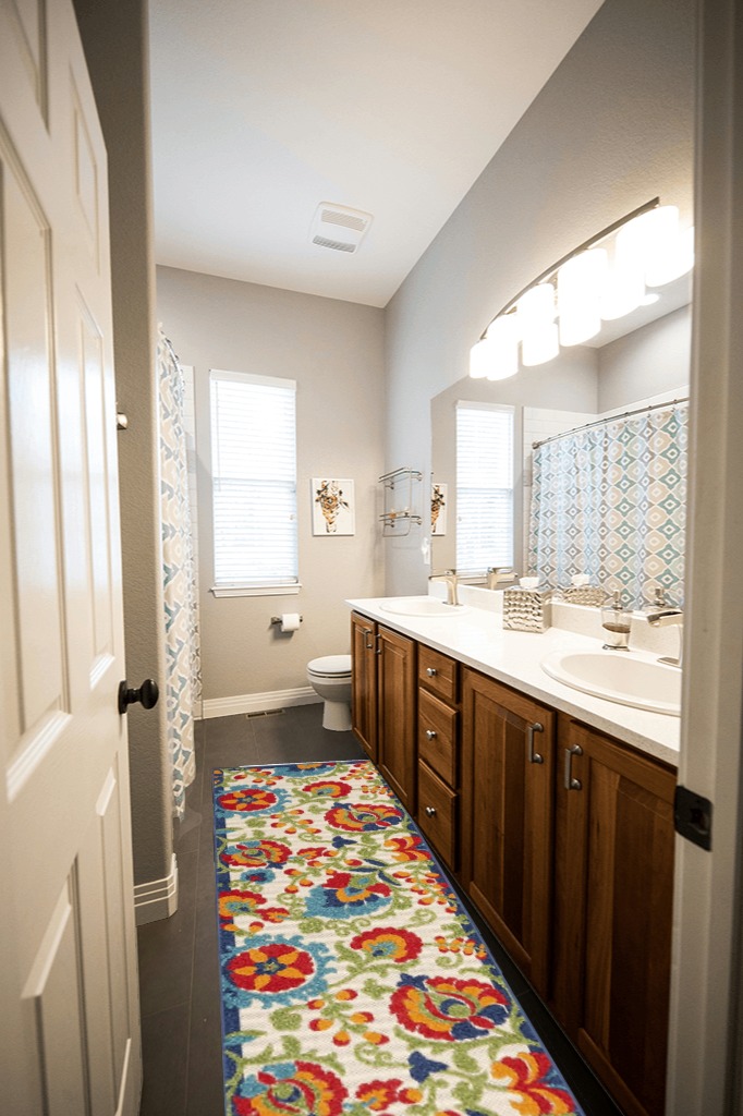 Blue rug ideas in Wooden and Grey Bathroom