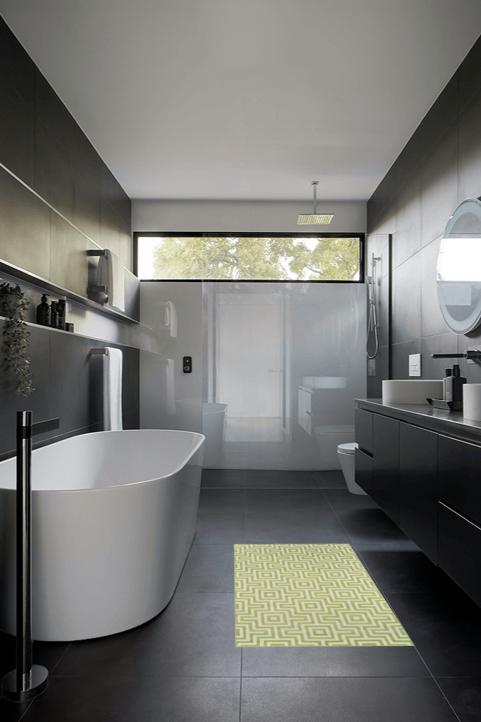 Green rug ideas in Black Modern Bathroom
