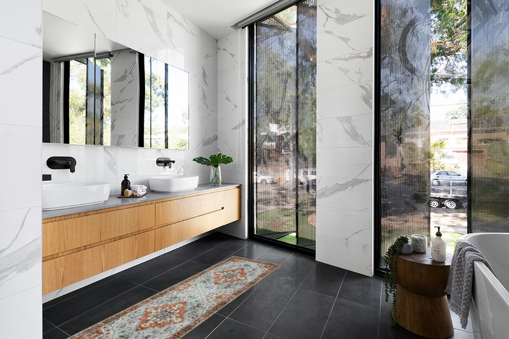 Blue rug ideas in Modern Black Tiled bathroom