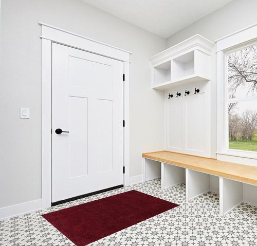 Haze Solid Low-Pile Indoor Area-Rug in White Modern Entryway