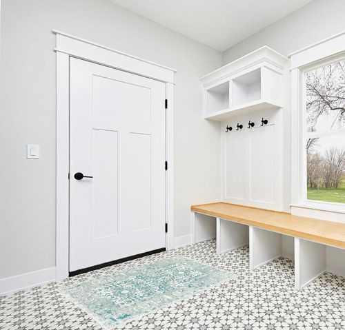 Juvale Vintage Area Rug in White Modern Entryway