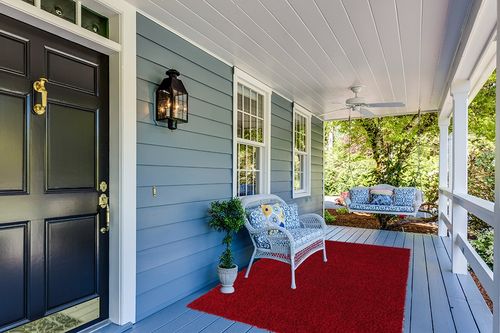 Unique Loom Solid Shag Collection Area Rug (5' 3" x 8' Rectangle, Cherry Red) in Light Blue Patio