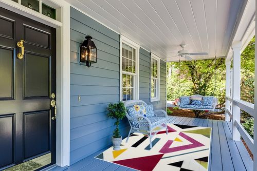 SAFAVIEH Hollywood Collection Area Rug - 5'3" x 7'6", Ivory & Rose, Mid-Century Modern Design, Non-Shedding & Easy Care, Ideal for High Traffic Areas in Living Room, Bedroom (HLW700A) in Light Blue Patio