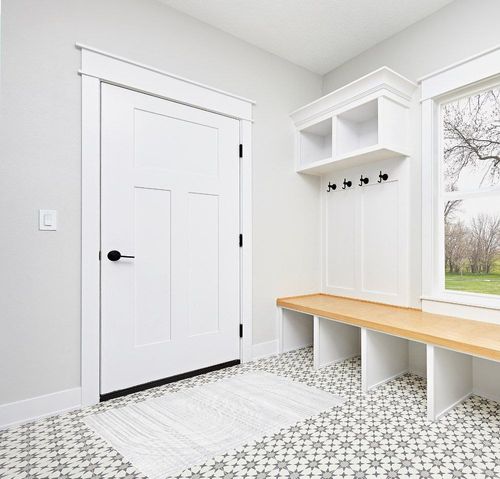 Safavieh South Hampton Collection Accent Rug - 3' x 5', Grey, Handmade Mid-Century Modern Abstract, Ideal for High Traffic Areas in Entryway, Living Room, Bedroom (SHA301F) in White Modern Entryway