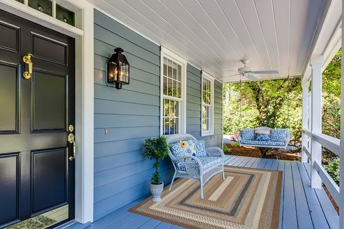 SAFAVIEH Braided Collection Area Rug - 5' x 8', Brown & Multi, Handmade Country Cottage Reversible, Ideal for High Traffic Areas in Living Room, Bedroom (BRD313A) in Light Blue Patio
