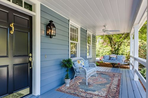 SAFAVIEH Vintage Oushak Collection Area Rug - 5' x 8', Blue, Handmade Boho Oriental Distressed, Ideal for High Traffic Areas in Living Room, Bedroom (VOS740A) in Light Blue Patio