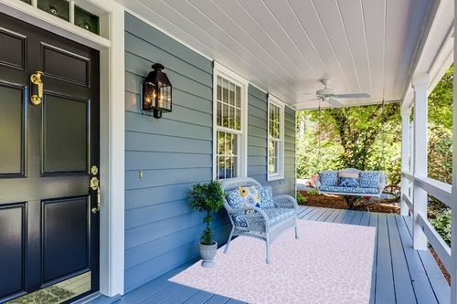 Safavieh Faux Hide Collection Area Rug - 5' x 8', Ivory & Pink, Leopard Rustic Design, Non-Shedding & Easy Care, Machine Washable Ideal for High Traffic Areas in Living Room, Bedroom (FAH505B) in Light Blue Patio