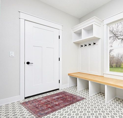 Safavieh Tucson Collection Accent Rug - 3' x 5', Red & Beige, Persian Design, Non-Shedding Machine Washable & Slip Resistant Ideal for High Traffic Areas in Entryway, Living Room, Bedroom (TSN174Q) in White Modern Entryway