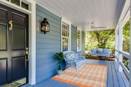 SAFAVIEH Cape Cod Collection Area Rug - 5' x 8', Orange & Natural, Handmade Stripe Jute & Cotton Braided Tassel, Ideal for High Traffic Areas in Living Room, Bedroom (CAP846P) in Light Blue Patio