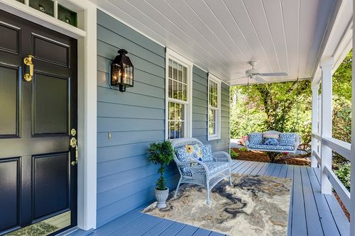 Blue Contemporary Fade Resistant Living Room Area Rug in Light Blue Patio