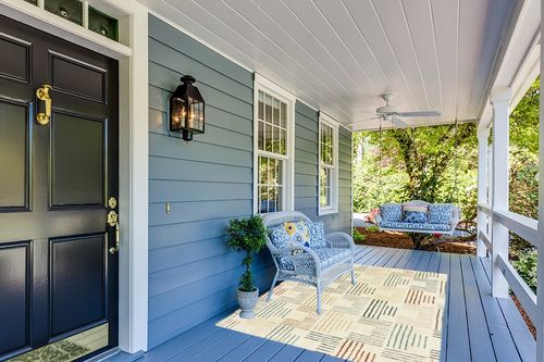 Hodgin Ivory/Multi Area Rug Zipcode Design Rug Size: Rectangle 5'3" x 7'3" in Light Blue Patio