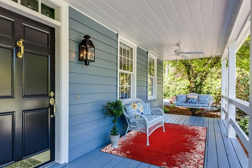 ALAZA Red Christmas Area Rugs 5x7, Snowflake Area Rugs for Living Room Bedroom, Large Area Rugs Red Christmas Snowflake Abstract 44034 in Light Blue Patio