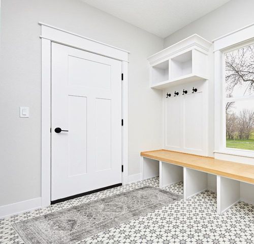 Artistic Weavers Desta Vintage Oriental Runner Area Rug in White Modern Entryway