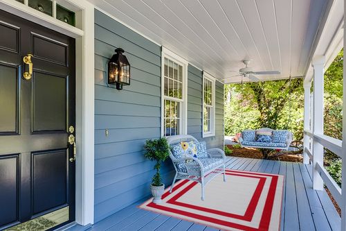 Playa Outdoor Rug - Crease-Free Recycled Plastic Floor Mat for Patio, Camping, Beach, Balcony, Porch, Deck - Weather, Water, Stain, Lightweight, Fade and UV Resistant - Paris- Red & White (5'x7') in Light Blue Patio