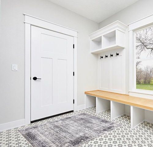Bloom Rugs 4x6 Rug - Ivory/Charcoal Traditional Geometric Area Rug for Living ... in White Modern Entryway