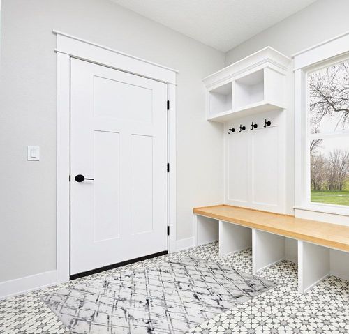 Landgrove Geometric Gray/Ivory Area Rug 17 Stories Rug Size: Rectangle 3'6" x 5'6" in White Modern Entryway