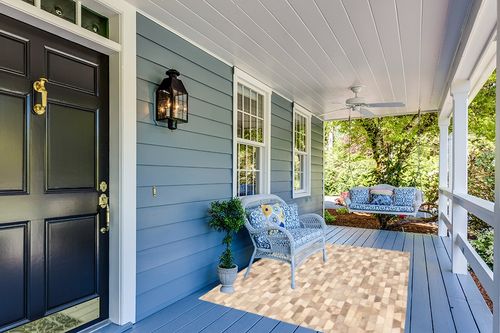 eCarpet Gallery Hand-Knotted | Area Rug for Living Room, Bedroom | Cowhide Patchwork Accent Grey Rug 5'1" x 7'4" | 350190 in Light Blue Patio