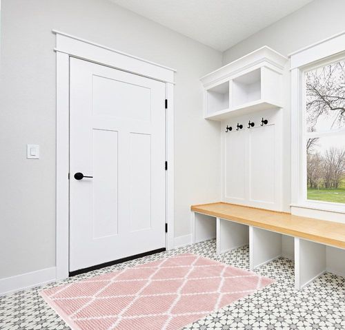 Safavieh Augustine Collection Accent Rug - 4' x 6', Pink & Ivory, Moroccan Boho Trellis Fringe Design, Non-Shedding & Easy Care, Ideal for High Traffic Areas in Foyer, Living Room, Bedroom (AGT829U) in White Modern Entryway