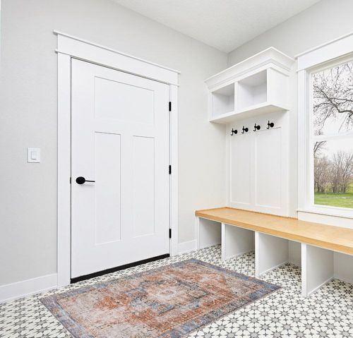 Estmy Farmhouse Boho Vintage Area Rug - Ultra Thin Non-Slip Washable Flatweave 4x6 Oriental Distressed Oriental Carpet Tribal Indoor Rugs for Kitchen Bedroom Entryway Living Room in White Modern Entryway