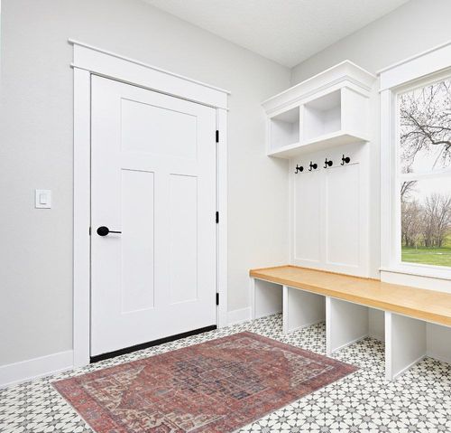 Bloom Rugs Washable 4' x 6' Rug - Red/Orange/Beige Traditional Area Rug for Living Room, Bedroom, Dining Room, and Kitchen - Exact Size: 4' x 6' in White Modern Entryway