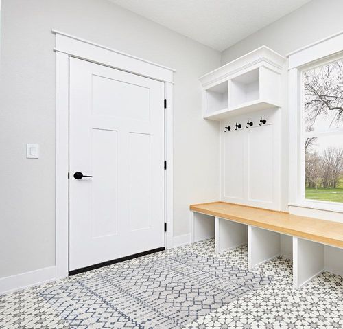 JONATHAN Y MOH101F-4 Moroccan Hype Boho Vintage Diamond Indoor Area-Rug Bohemian Easy-Cleaning Bedroom Kitchen Living Room Non Shedding, 4 X 6, Cream/Navy in White Modern Entryway