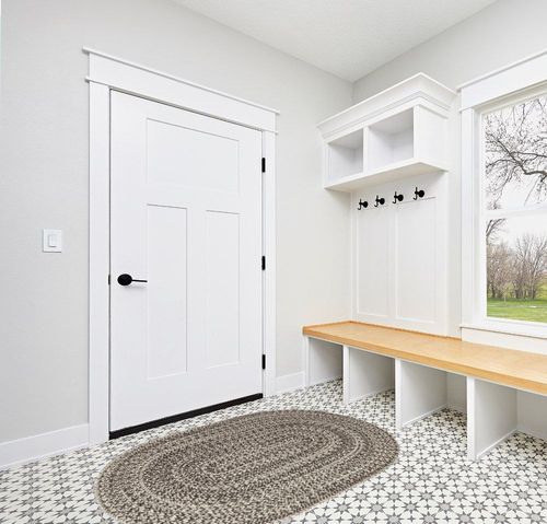 Super Area Rugs Cantebury Handmade Farmhouse Indoor/Outdoor Braided Rug Charcoal, Gray, Light Gray, White 4' x 6' Oval in White Modern Entryway