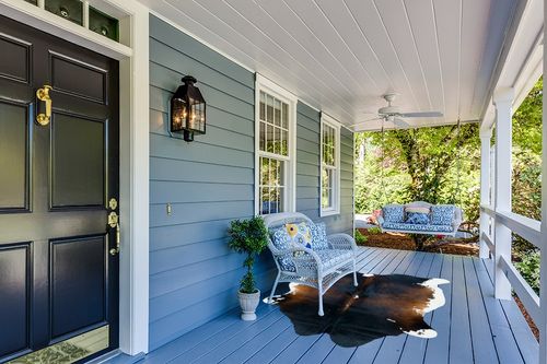 bonanza leathers Genuine Cowhide Rug Chocolate Cream Size S/L/XL 5X6/6X7/7X8 FT (7X8) in Light Blue Patio