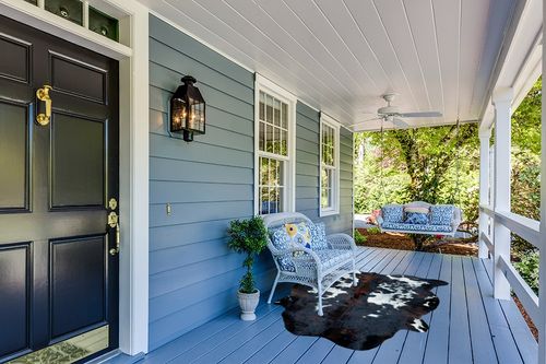 bonanza leathers Genuine Cowhide Rug Dark Tricolor Size S/L/XL 5X6/6X7/7X8 FT (7x8) in Light Blue Patio