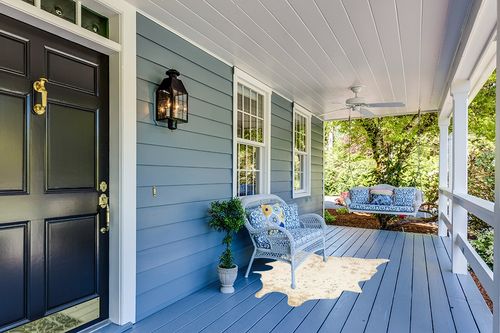 NuLOOM Iraida Contemporary Faux Cowhide Area Rug, 3' 10" x 5', Off-white in Light Blue Patio