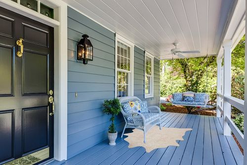 Loloi II Bryce Collection BZ-08 Ivory/Champagne 3'-10" x 5' Accent Rug in Light Blue Patio