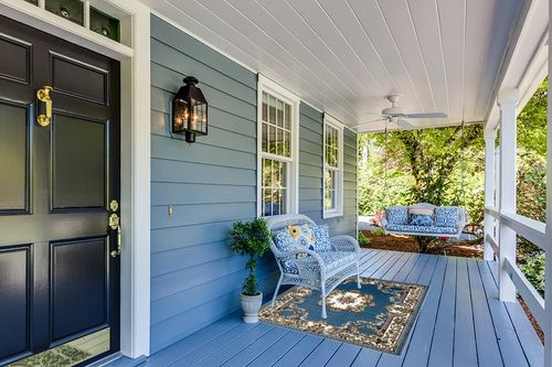 AllStar Rugs Blue 4x6 Traditional Area Rug (3' 9" x 5' 1") in Light Blue Patio