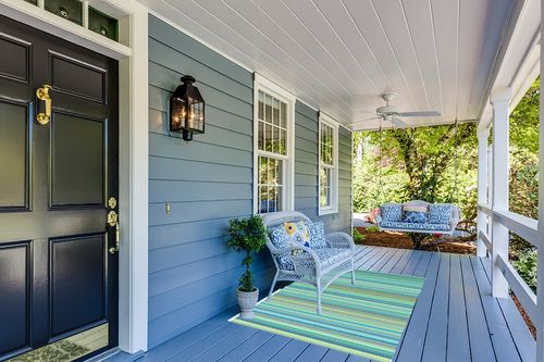 JBGO Outdoor Rug,Patio Rug,4' x 6' Reversible Woven Lightweight Large Plastic Striped Stain Proof Indoor Area Runner Mat for Deck Patio Camping Beach Picnic BBQ (Turquoise Blue Stripes) in Light Blue Patio